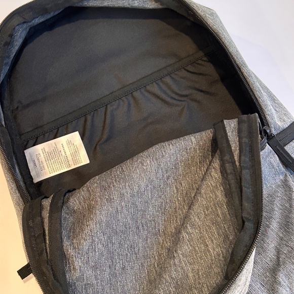 NIKE AIR JORDAN JUMPMAN BACKPACK - Picture 7 of 9